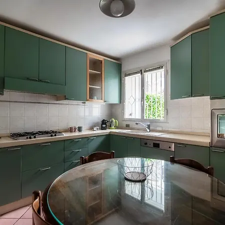 La Casa Nel Giardino - By Myhomeincomo Apartment